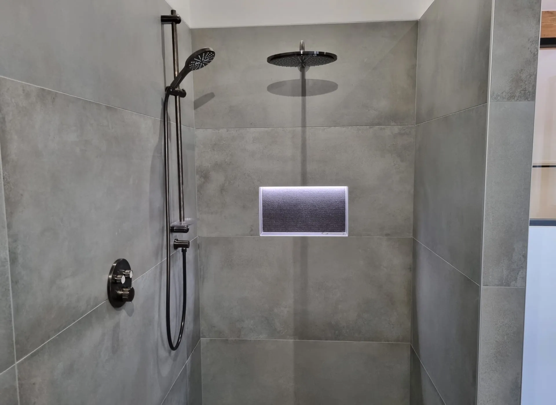 Chambre suite parentale rénovée à Schieren par BauArt, photo 15